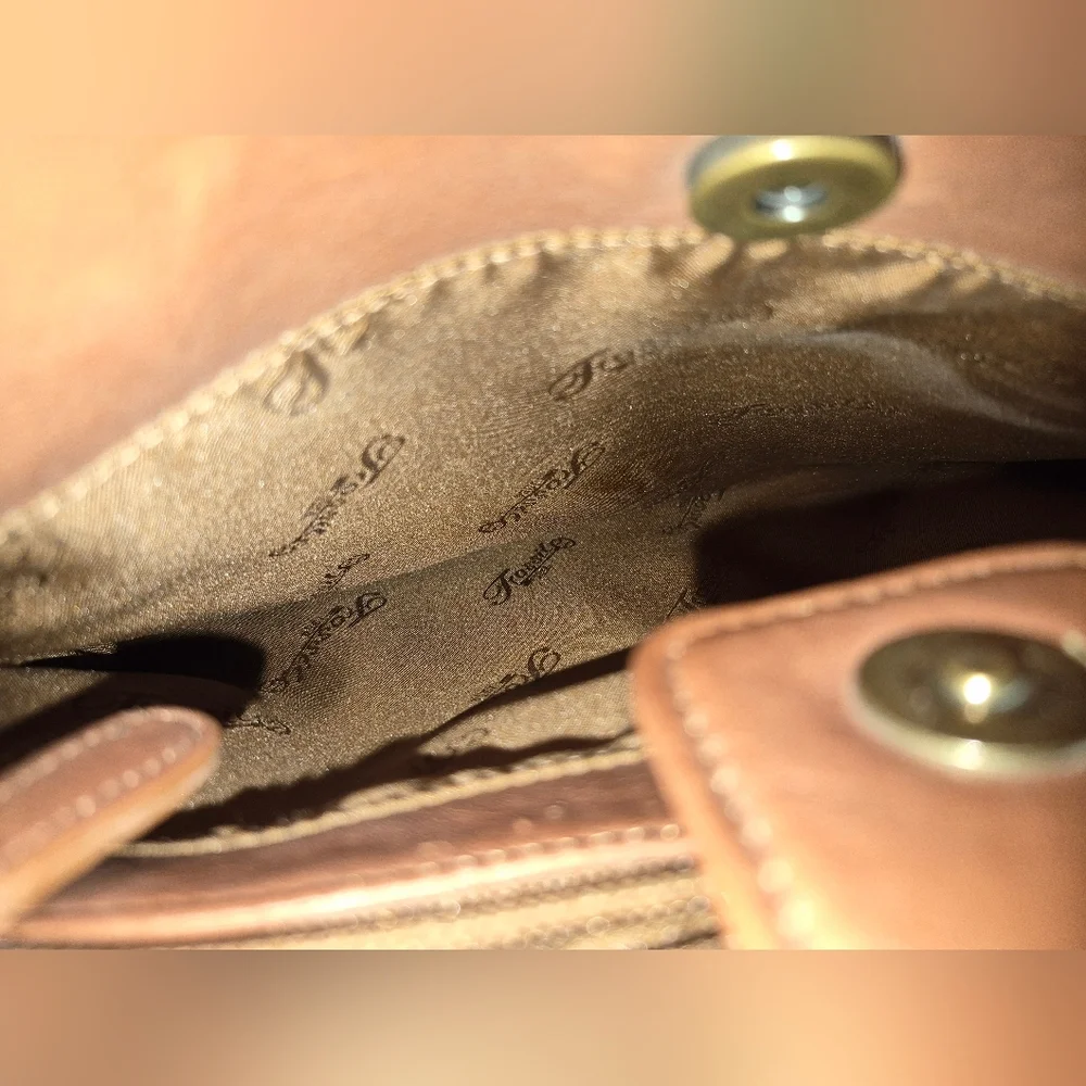 Lot Of 2 FOSSIL Leather Shoulder Bags 10"x8.5, Great Shape, Brown & Black - Picture 4 of 11